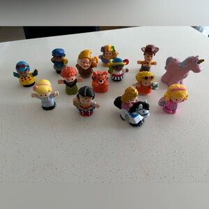 Lot of 14 Various Little People Including Klip Klop Aurora